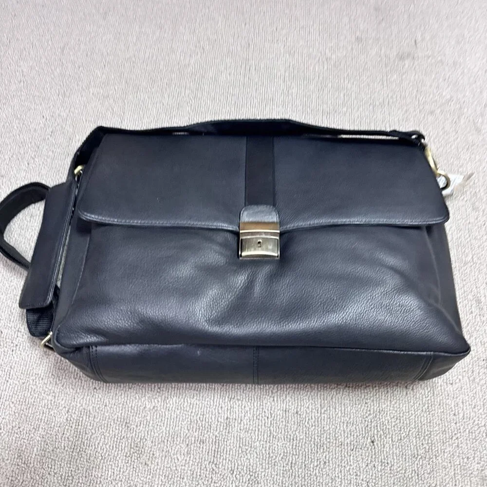 Wilson's Leather Briefcase Branded Executive Black Large NWT